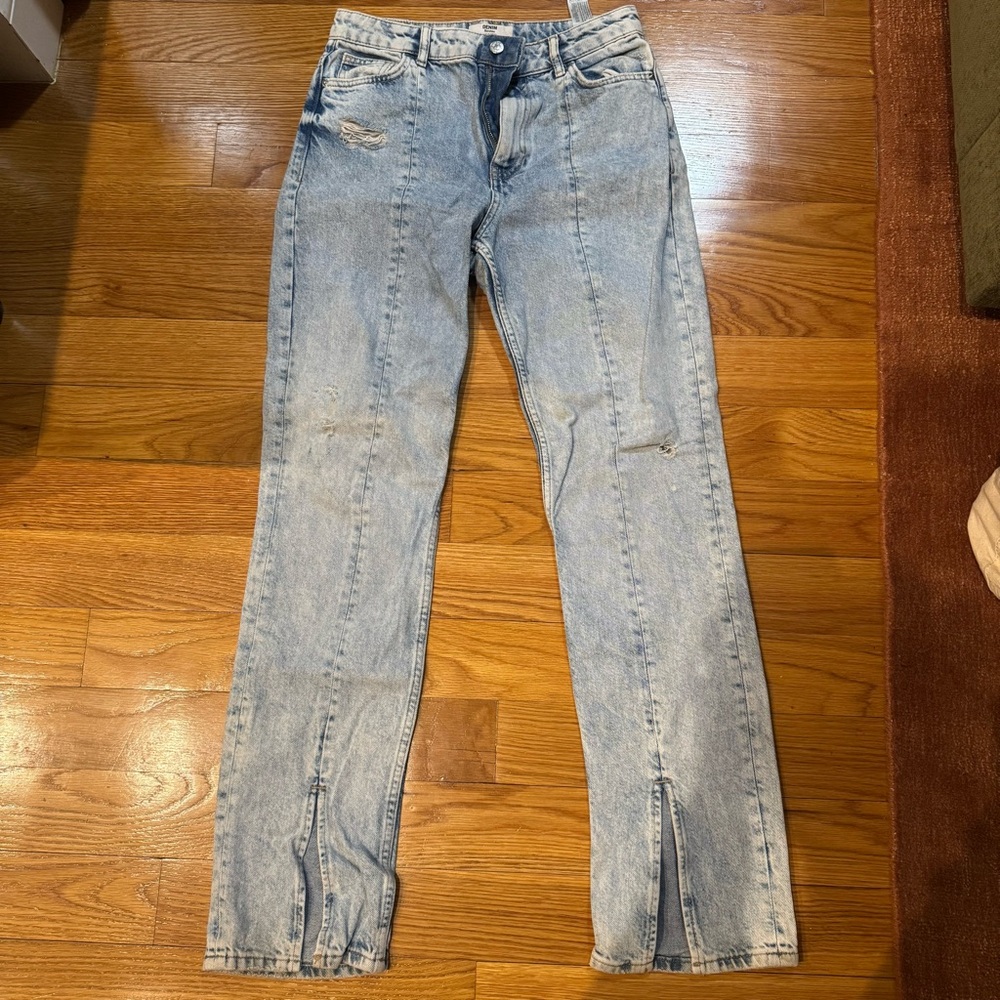 Bershka high rise straight jeans Light Blue Distressed size 28